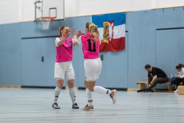 Bild 416 - F Loewinnen Hallen Cup